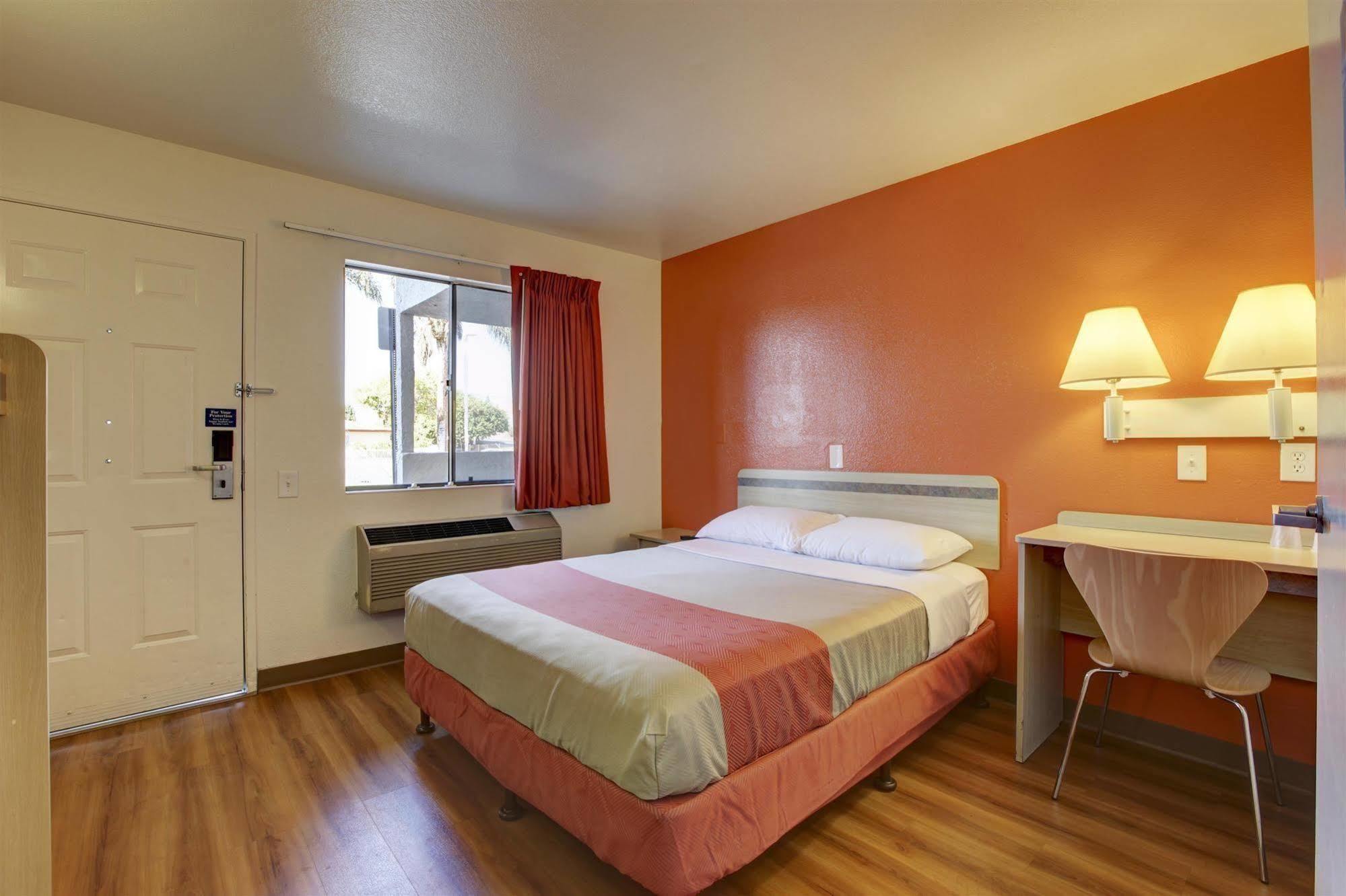 Motel 6-Bellflower, Ca - Los Angeles Exterior foto